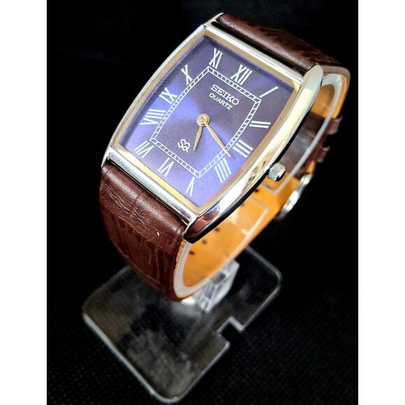 Seiko Other - Men's Vintage Seiko Barrel/Tonneau Leather Tank RARE‎